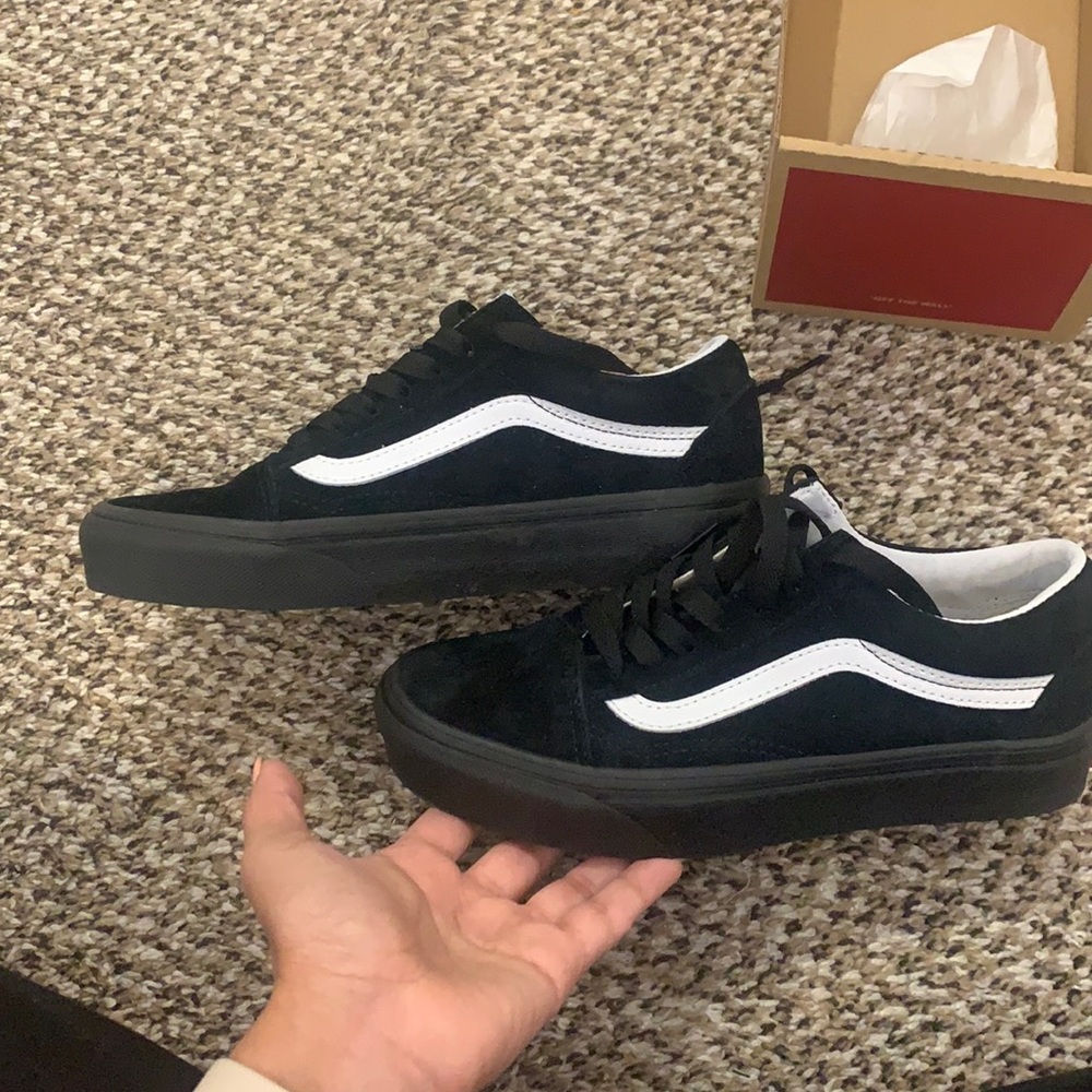 Black suede vans